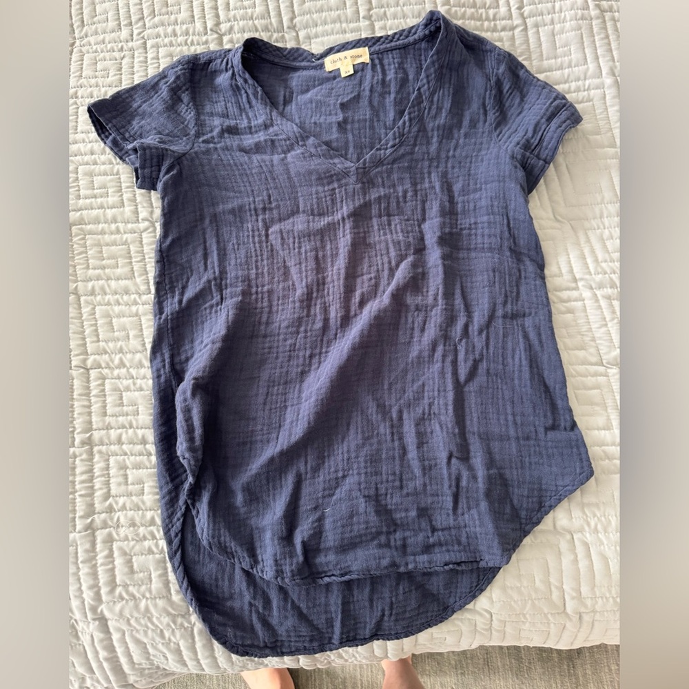 Cloth & Stone Navy V-Neck Short Sleeve Top